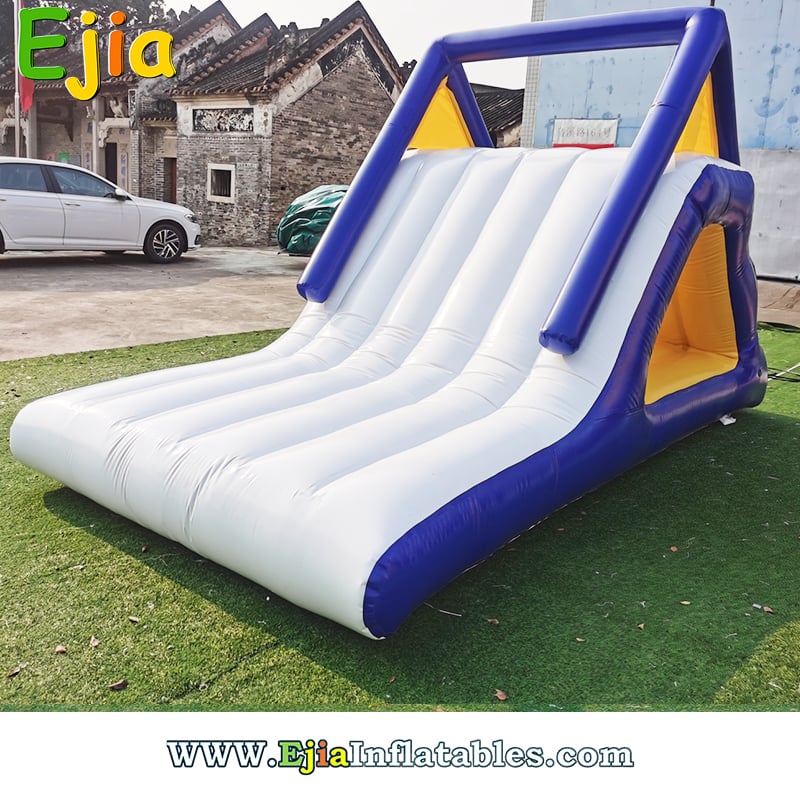 floating-water-trampoline-park-triangle-slide-commercial