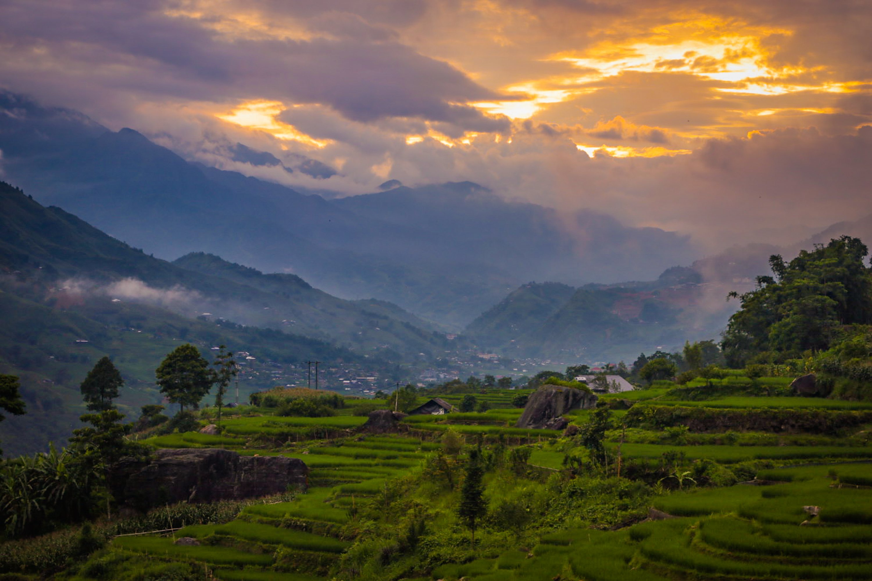 Sunset over Sa Pa — Northern Vietnam - Payhip