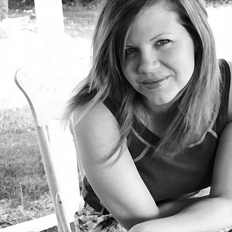 Smiling woman looking at the camera