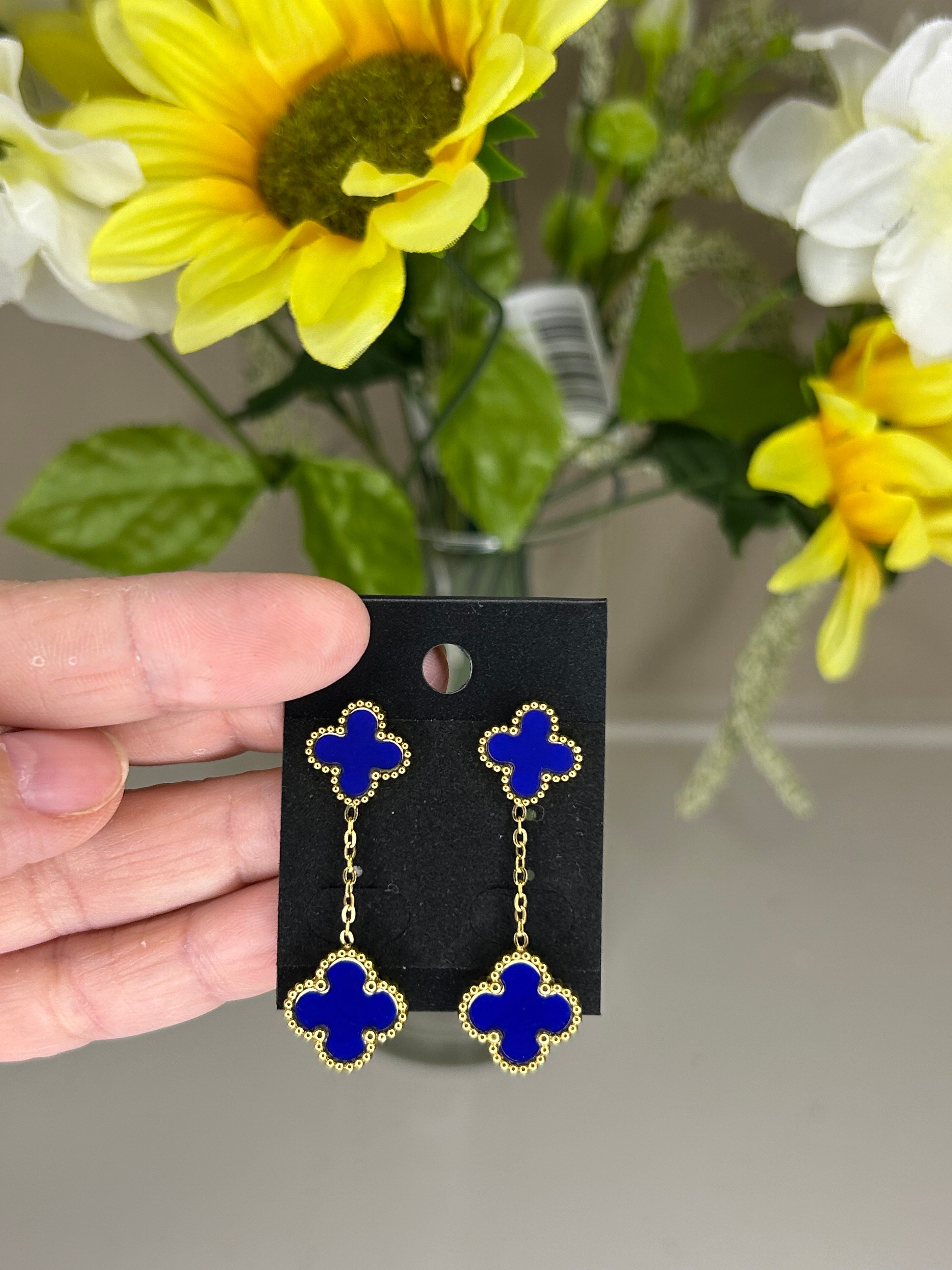 Inspired Stainless Blue Drop Clover - Payhip
