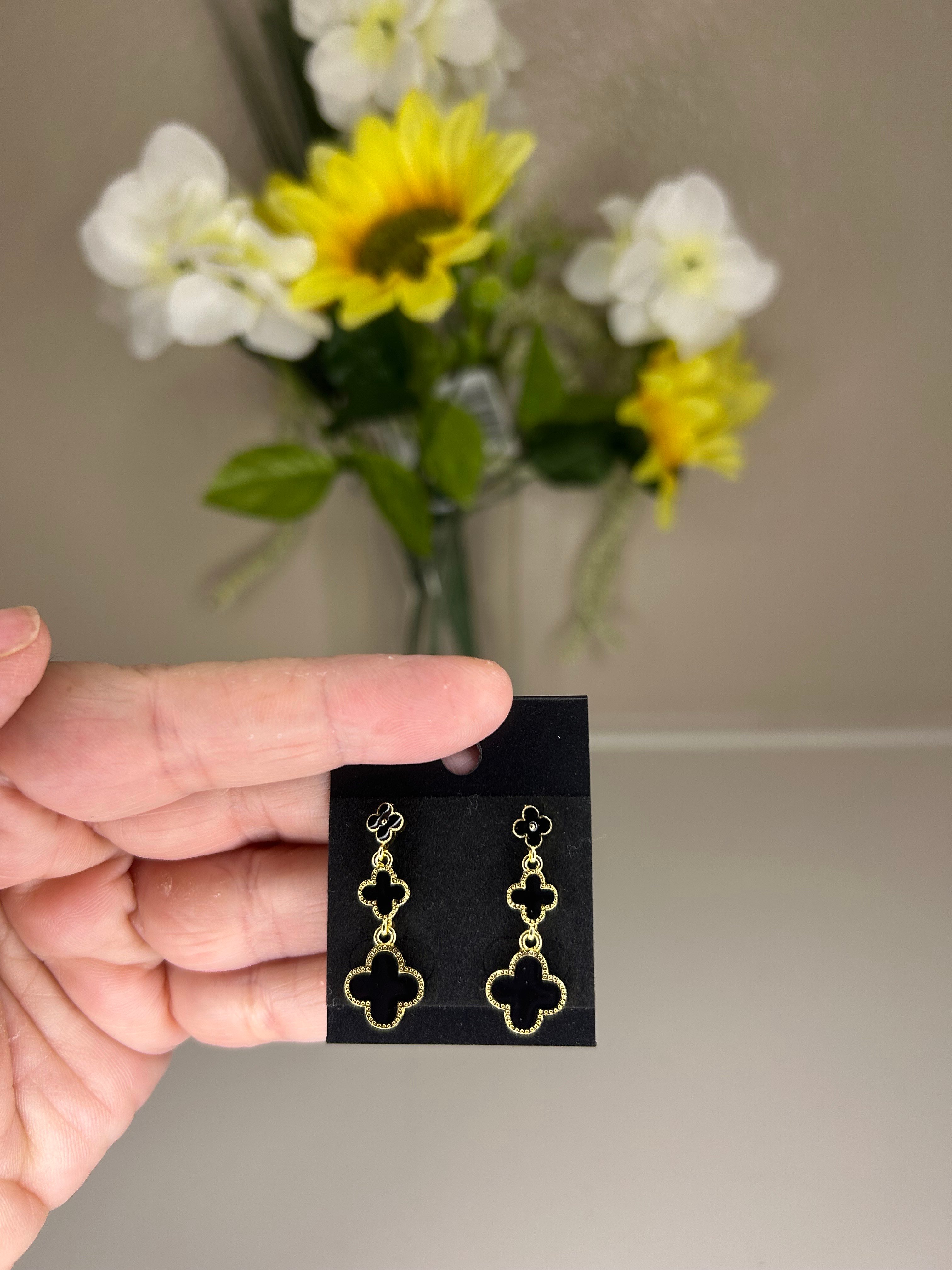 Fashion Style Dark Drop Clover - Payhip