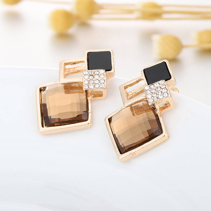 Luxury champagne crystal necklace and earring set