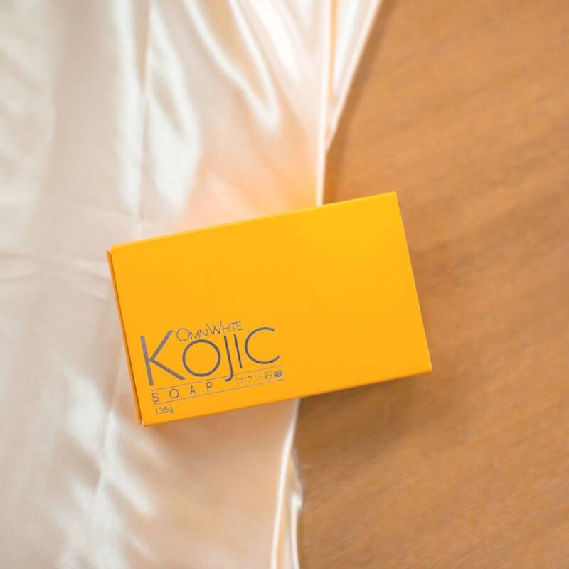 JC Premiere Omni White soap with glutathione formula