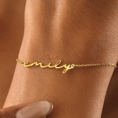 Elegant personalized bracelet with custom name engraving