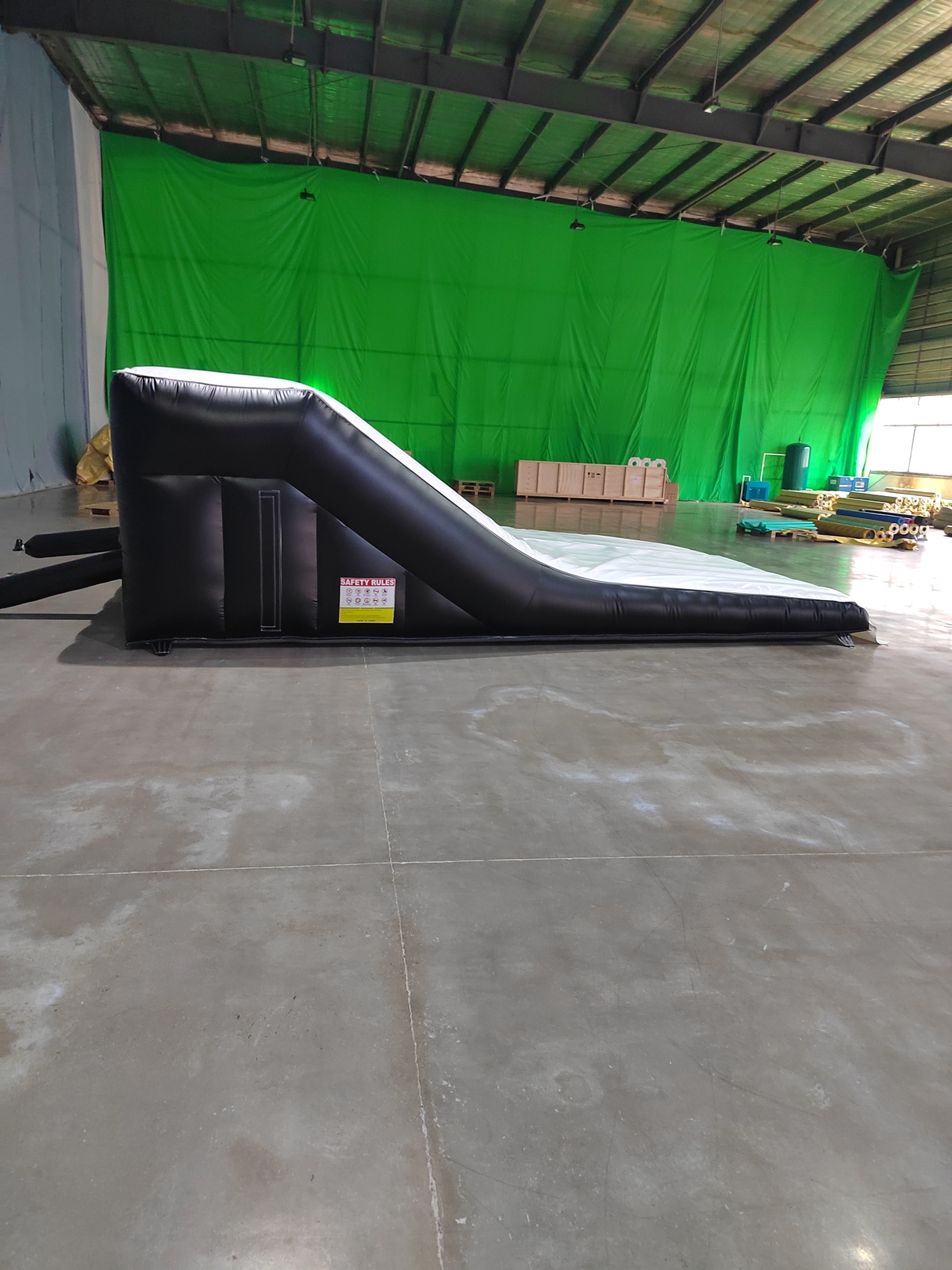 custom-logo-printing-inflatable-airbag-lander-branding.jpg