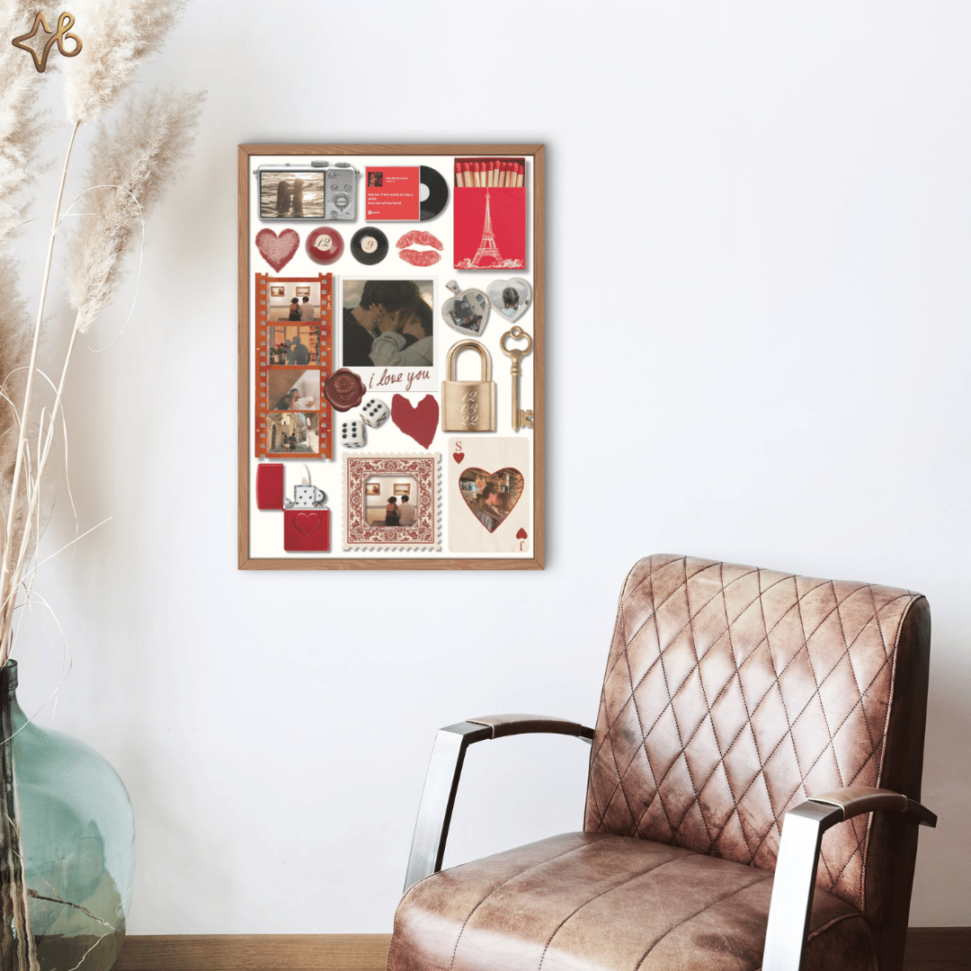 Cadre photo personnalisé amoureux Bylodie suspendu au-dessus d'un fauteuil en cuir vintage, créant une ambiance chaleureuse et pleine de souvenirs.