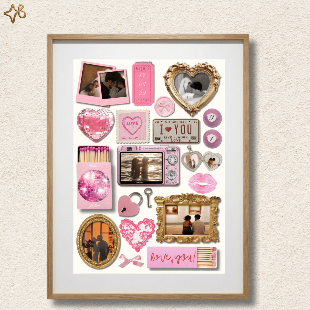 Plan rapproché du poster personnalisé couple Bylodie dans son cadre en bois, mettant en valeur les détails comme la plaque d'immatriculation "I Love You" et le cadenas cœur.
