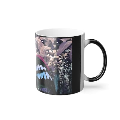 “Full‑wrap flamingo artwork emerging on a heat‑activated mug inspired by Miami’s tropical glamour.”