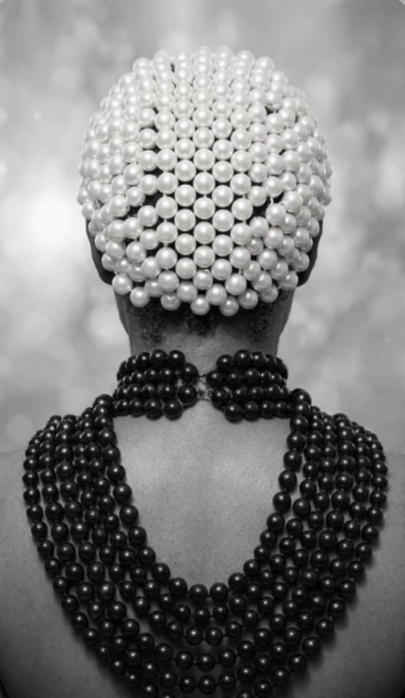 True elegance leaves no shadow. This back facing view of the Hayah Wisdom Unique Pearl Collection reveals the Technical Excellence and Unbroken Alignment of the Arisen Original.