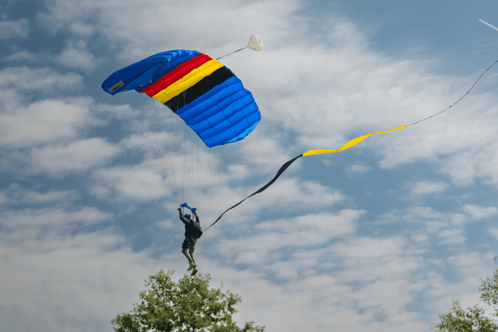 parachutist-belgisch-leger-redactionele-foto