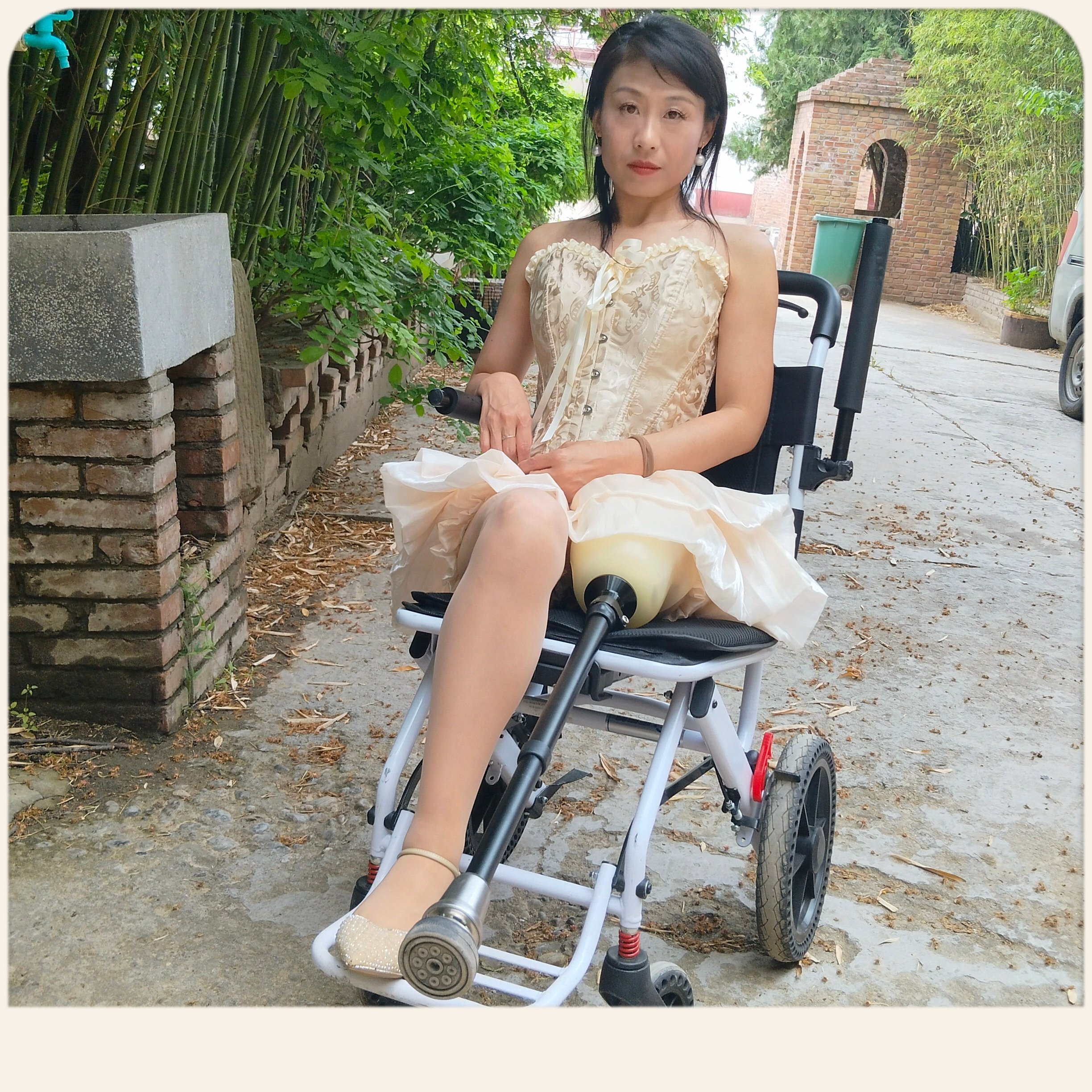 Ayla: Sak Amputee Girl - Learning to Use a New Prosthetic Limb - Payhip