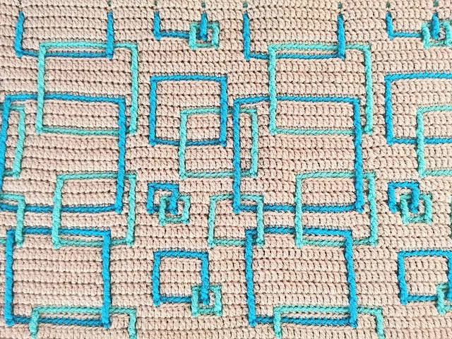 free overlay mosaic crochet blanket pattern BACK TO RETRO. Designer BebaBlanket. Mosaic crochet for beginners
